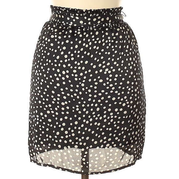 Maurice’s hi-low polka dot skirt - Picture 2 of 2